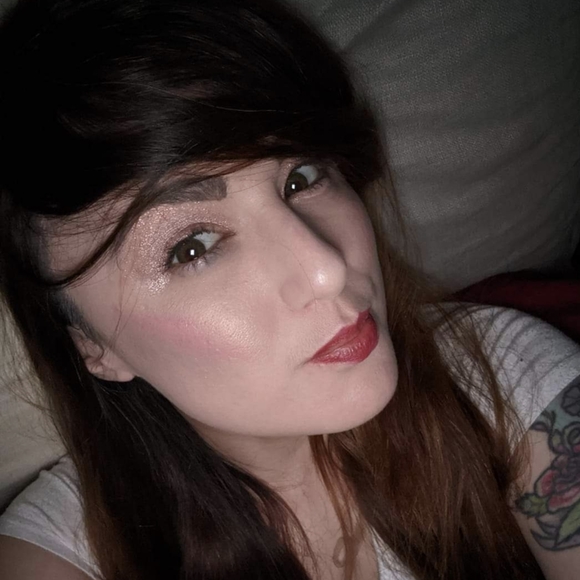 Meet your Posher, Crystal - Picture 4 of 11